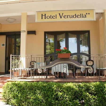 Hotel Verudella Rimini Exteriör bild