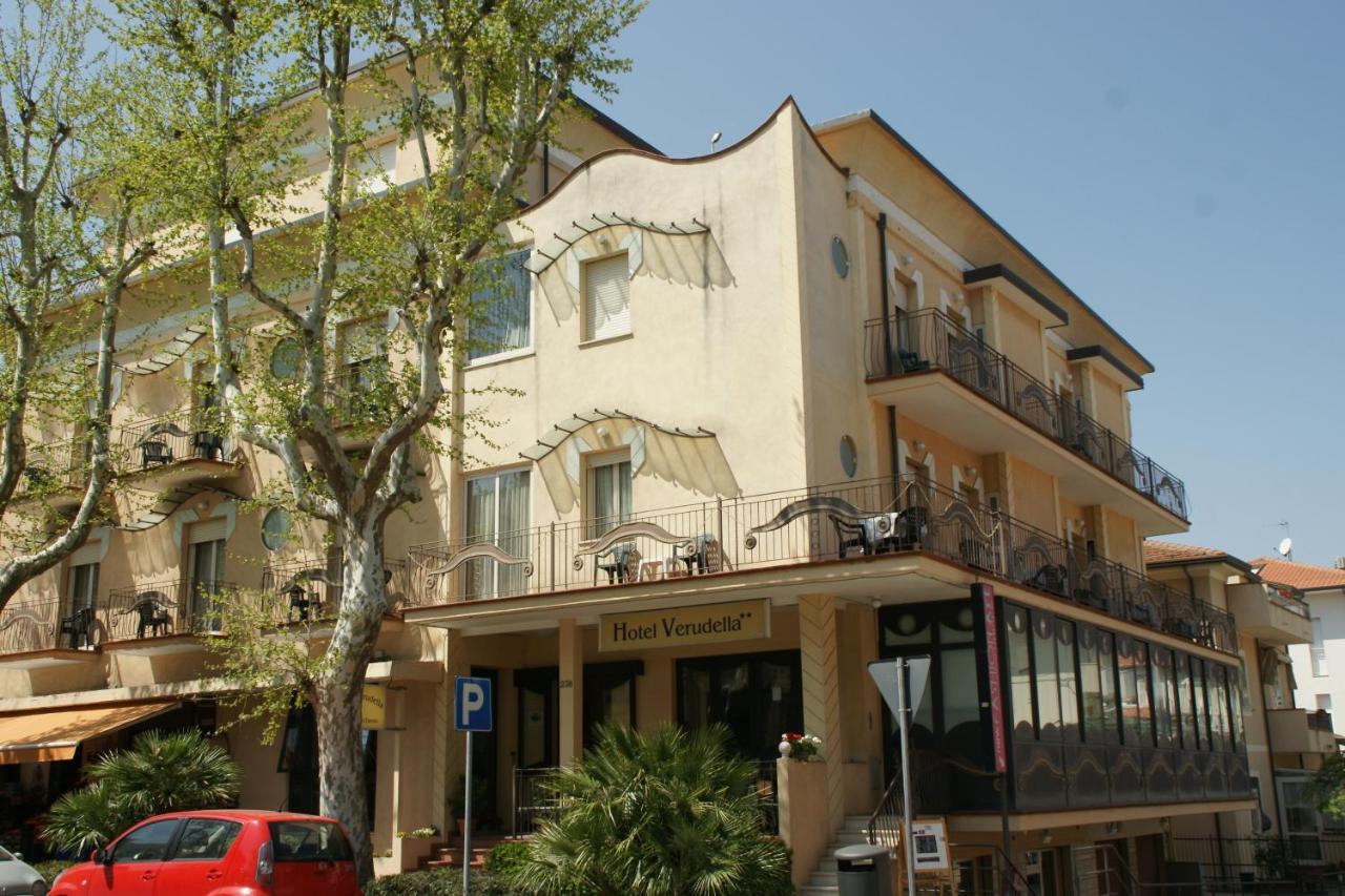 Hotel Verudella Rimini Exteriör bild