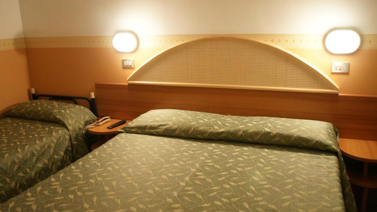 Hotel Verudella Rimini Exteriör bild