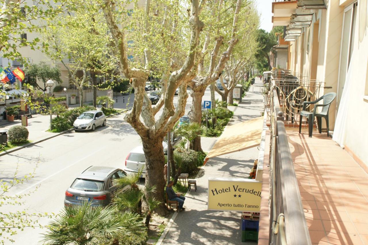 Hotel Verudella Rimini Exteriör bild